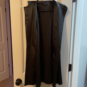 Black Sleeveless Vest
